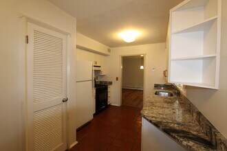 6 Lyle Ct in Farmington, CT - Building Photo - Building Photo