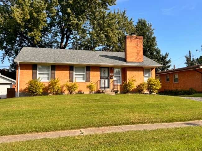 property at 3019 Roselawn Blvd