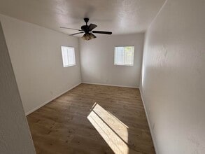 310 La Veta Dr in Albuquerque, NM - Building Photo - Building Photo
