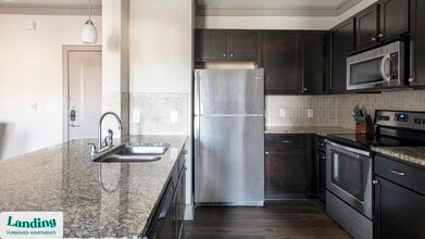 18021 Kingsland Blvd in Houston, TX - Foto de edificio - Building Photo