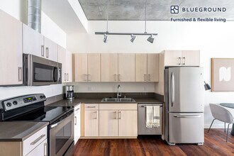 520 Occidental Ave S-Unit -FL4-ID43 in Seattle, WA - Building Photo - Building Photo
