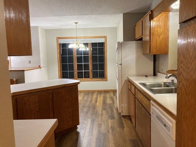 14875 Natchez Ave in Savage, MN - Building Photo - Building Photo