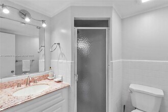 2420 SE 17th St in Fort Lauderdale, FL - Building Photo - Building Photo