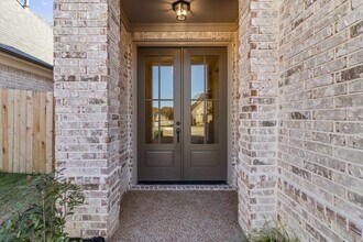 584 Holden Dr in Cordova, TN - Building Photo - Building Photo