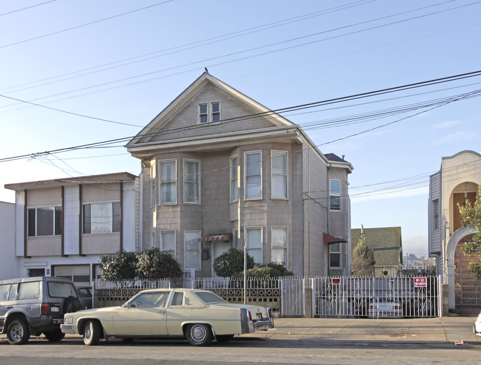 1439 Revere Ave in San Francisco, CA - Building Photo