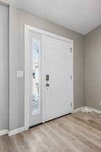 1069 N 170th St in Omaha, NE - Building Photo - Building Photo