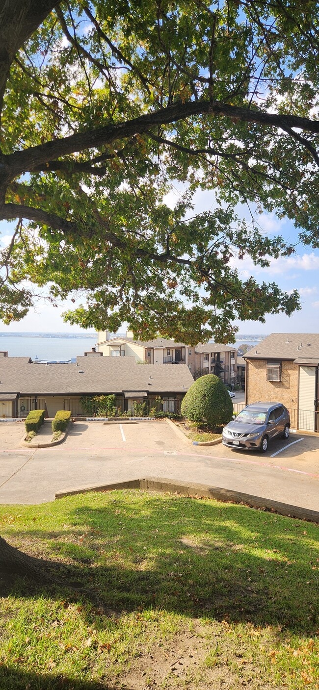 103 Henry M Chandler Dr in Rockwall, TX - Foto de edificio - Building Photo