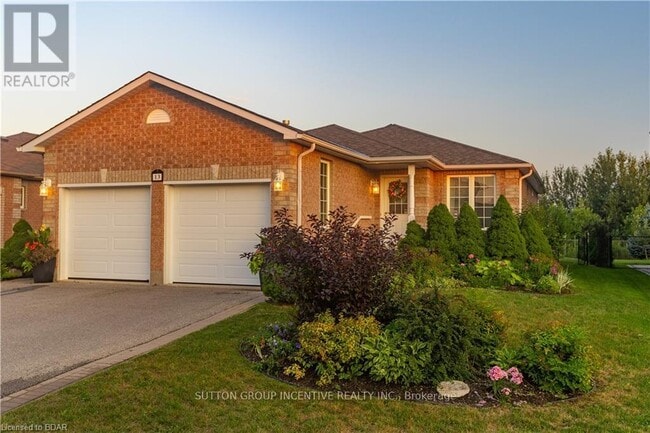 property at 13 Commonwealth Rd