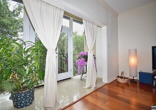 2425 Underwood St, Unit 346 in Houston, TX - Building Photo - Building Photo