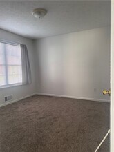 84 Brownstone Ln in Rochester, NY - Building Photo - Building Photo