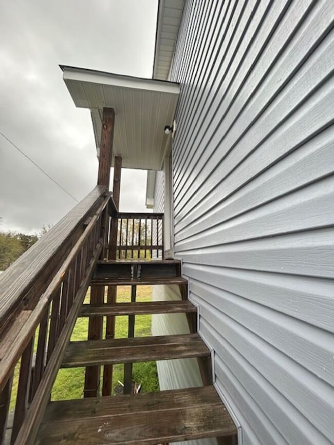 123 Calvin Ct in West Columbia, SC - Building Photo - Building Photo