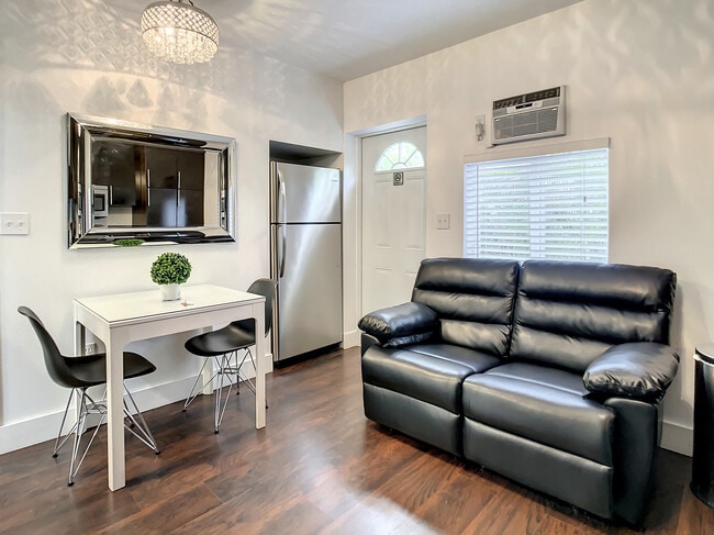 2700 SW 36th Ave, Unit B