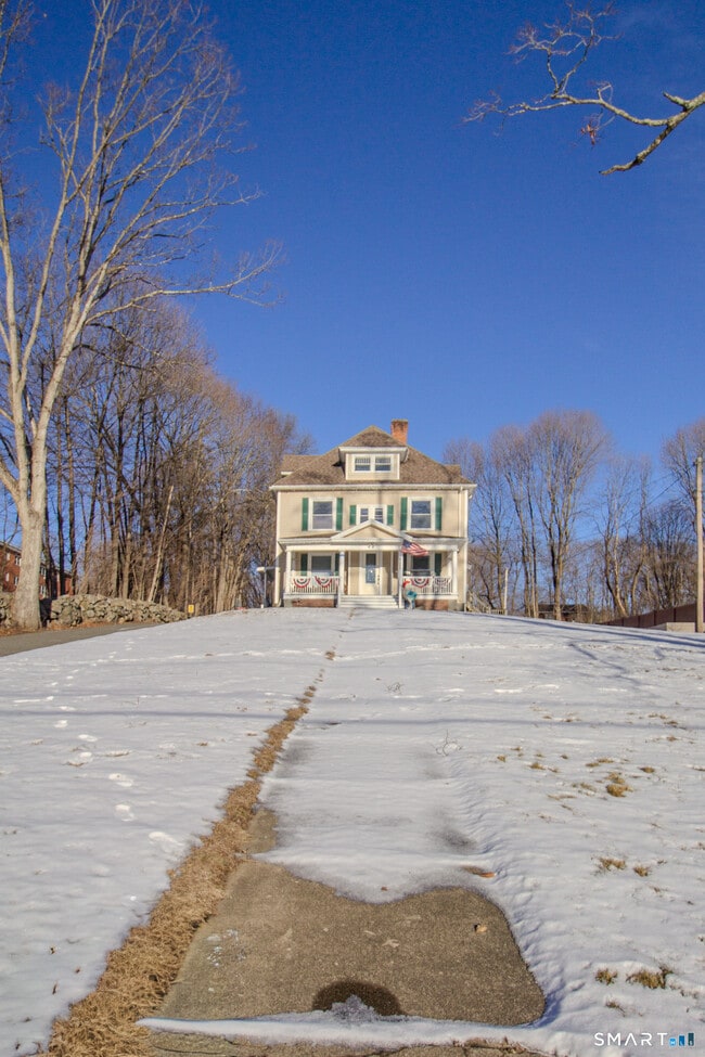 133 North St in Seymour, CT - Building Photo - Building Photo