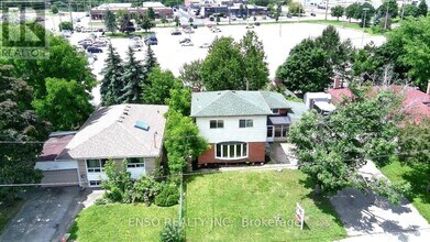 24 Gentry Crescent in Richmond Hill, ON - Building Photo - Building Photo