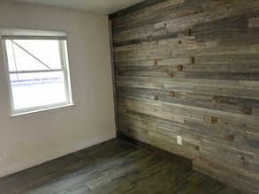 1015 N 14th St in Killeen, TX - Foto de edificio - Building Photo