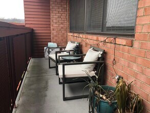 1529 S George Mason Dr, Unit George Mason Village in Arlington, VA - Building Photo - Building Photo