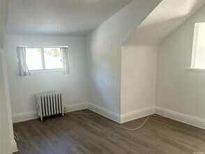 287 Islip Ave-Unit -1 in Islip, NY - Building Photo - Building Photo