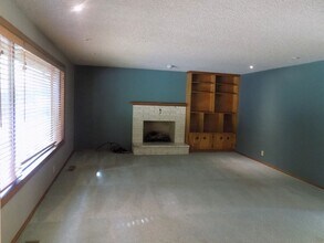 505 Mar Loop in Eugene, OR - Building Photo - Building Photo