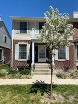 2721 Hampton St in Ames, IA - Building Photo