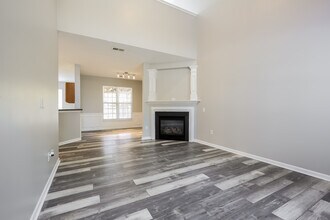 9 Joggins Dr in Simpsonville, SC - Building Photo - Building Photo