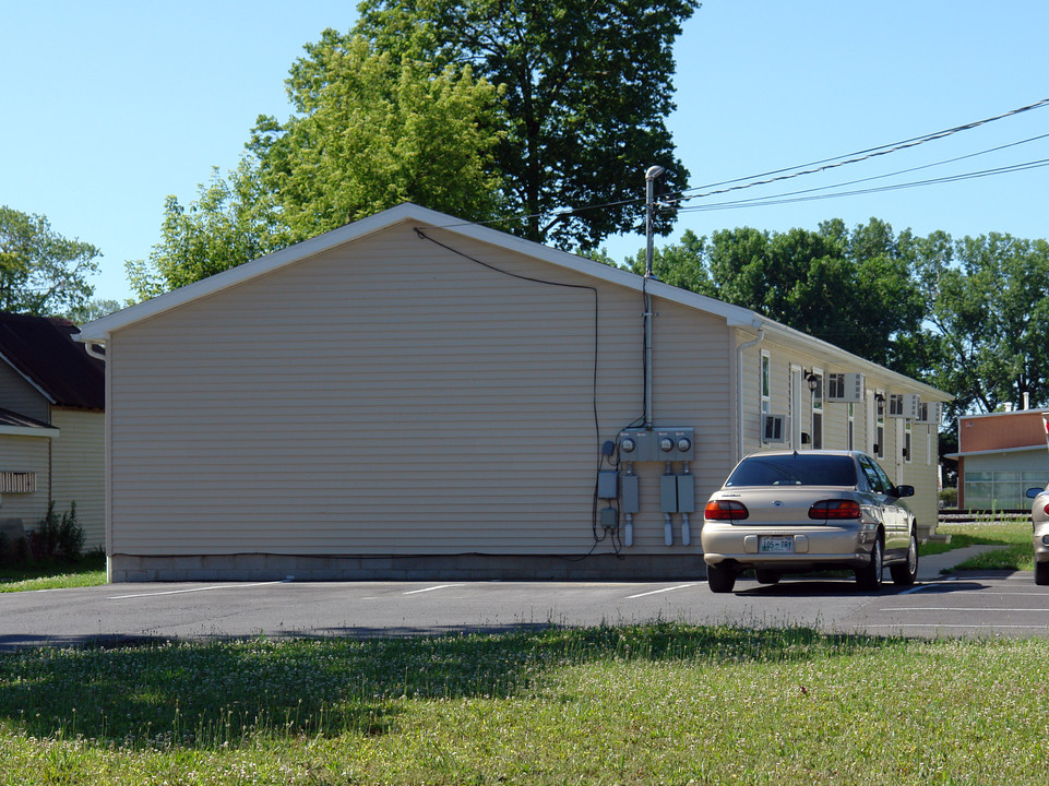 807 W Sandusky St in Findlay, OH - Building Photo