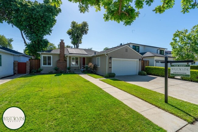 property at 534 N Baywood Ave