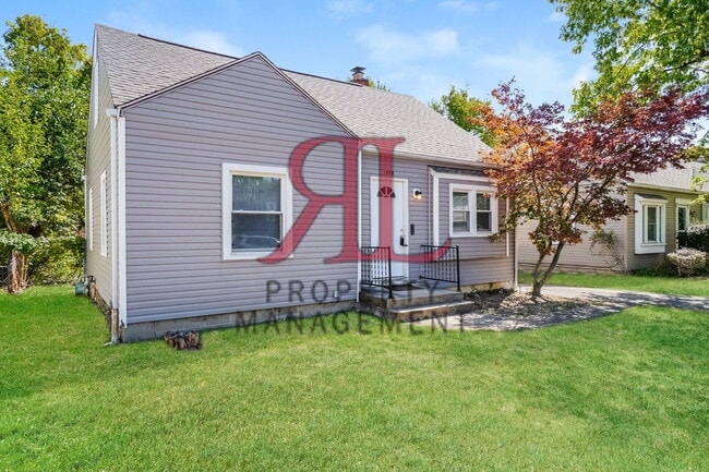 1858 Kenny Rd in Columbus, OH - Building Photo - Building Photo