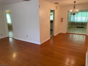 287 Kerrigan Blvd in Newark, NJ - Building Photo - Building Photo