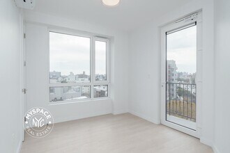 280 Meeker Ave, Unit 806 in Brooklyn, NY - Building Photo - Building Photo