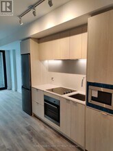 1 Jarvis St in Hamilton, ON - Building Photo - Building Photo