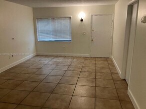 8730 SW 133rd Avenue Rd in Miami, FL - Building Photo - Building Photo