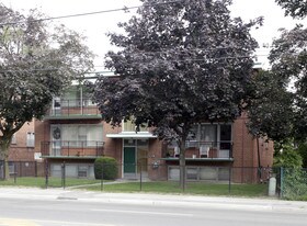 458 Lawrence Ave W in Toronto, ON - Building Photo