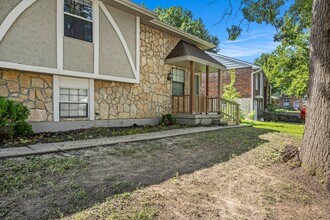2825 Tepee Ave in Independence, MO - Building Photo - Building Photo