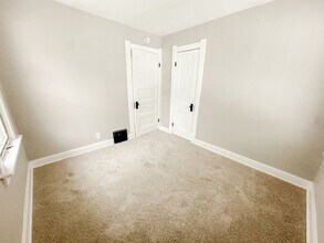 2113 Nevada St in Toledo, OH - Building Photo - Building Photo