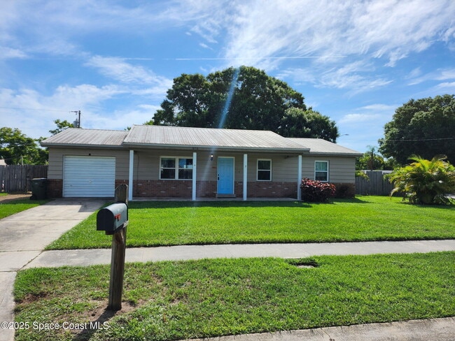 property at 976 Brewster Ln
