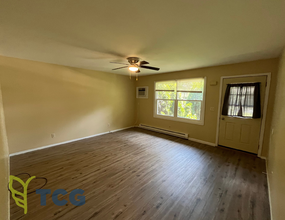 424 Heritage Ln-Unit -East in Ottawa, IL - Building Photo - Building Photo