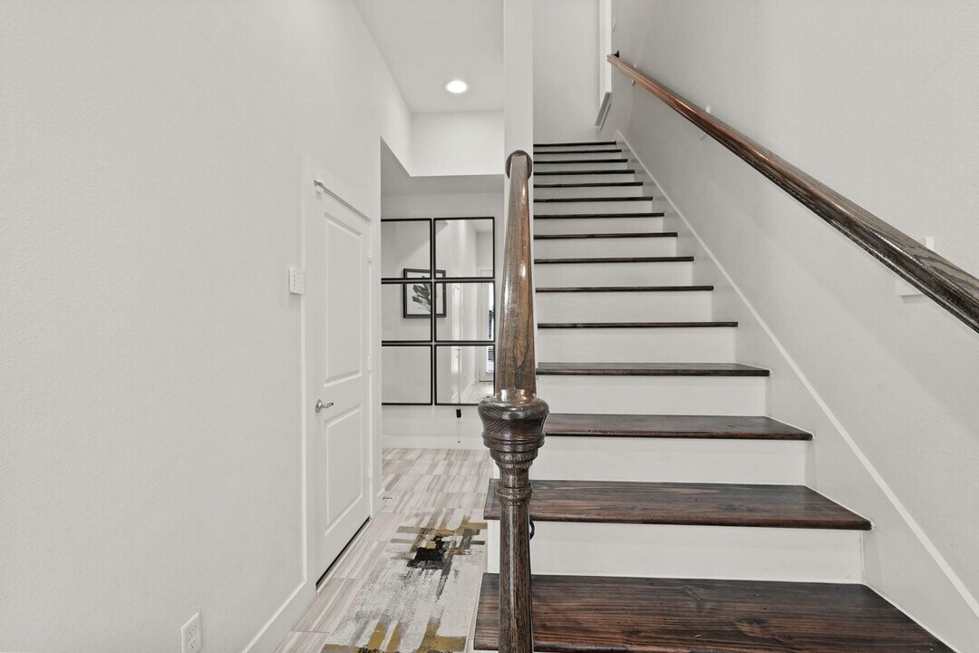 4027 Tulane St in Houston, TX - Building Photo