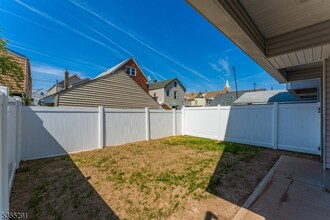 331 High St in Elizabeth, NJ - Building Photo - Building Photo