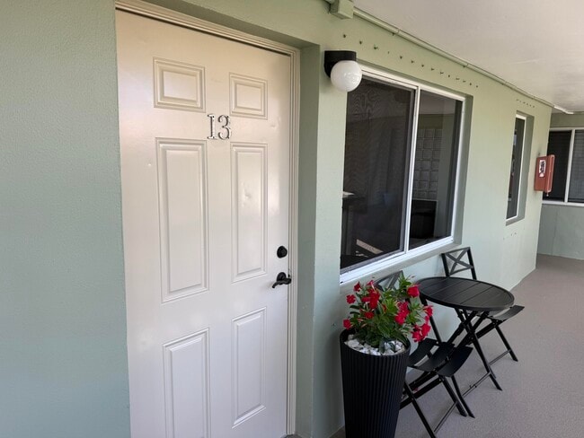 property at 1423 Holly Heights Dr