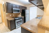 2186 Timberwood Cir N in Tallahassee, FL - Building Photo - Building Photo