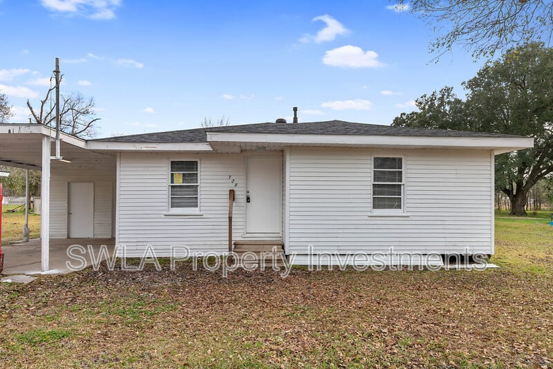 728 Murbelle Rd in Lake Charles, LA - Building Photo