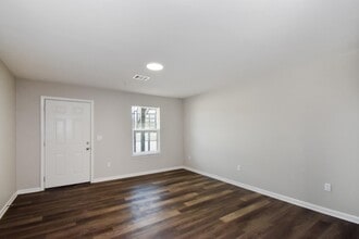 7905 Gold Star in Lumberton, TX - Building Photo - Building Photo