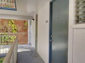 95-061 Waikalani Dr in Mililani, HI - Building Photo