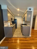 3410 Ashfield Ln in Philadelphia, PA - Building Photo