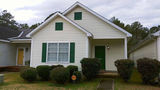property at 3320 Kensington Ct