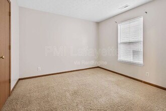 2361 Maxwell Dr in West Lafayette, IN - Building Photo - Building Photo