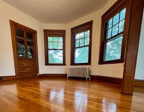111 Russett Rd in Boston, MA - Building Photo - Building Photo