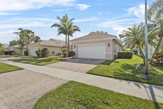 139 NW Berkeley Ave in Port St. Lucie, FL - Building Photo - Building Photo