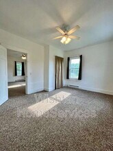 226 Locust St in Carthage, IL - Building Photo - Building Photo