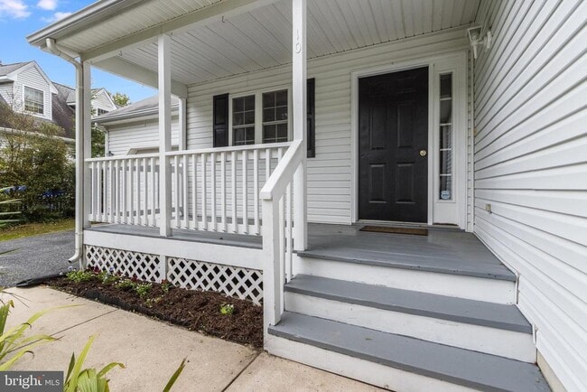 property at 37487 Burton Ct